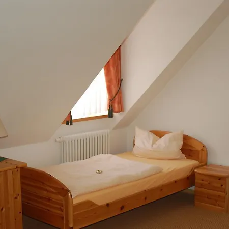 Landgasthof Zum Alten Gut Hotel 2*
