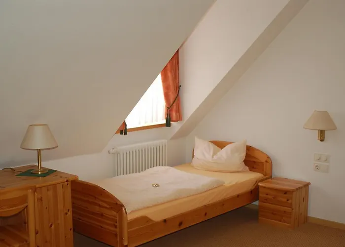 Landgasthof Zum Alten Gut Hotel 2*
